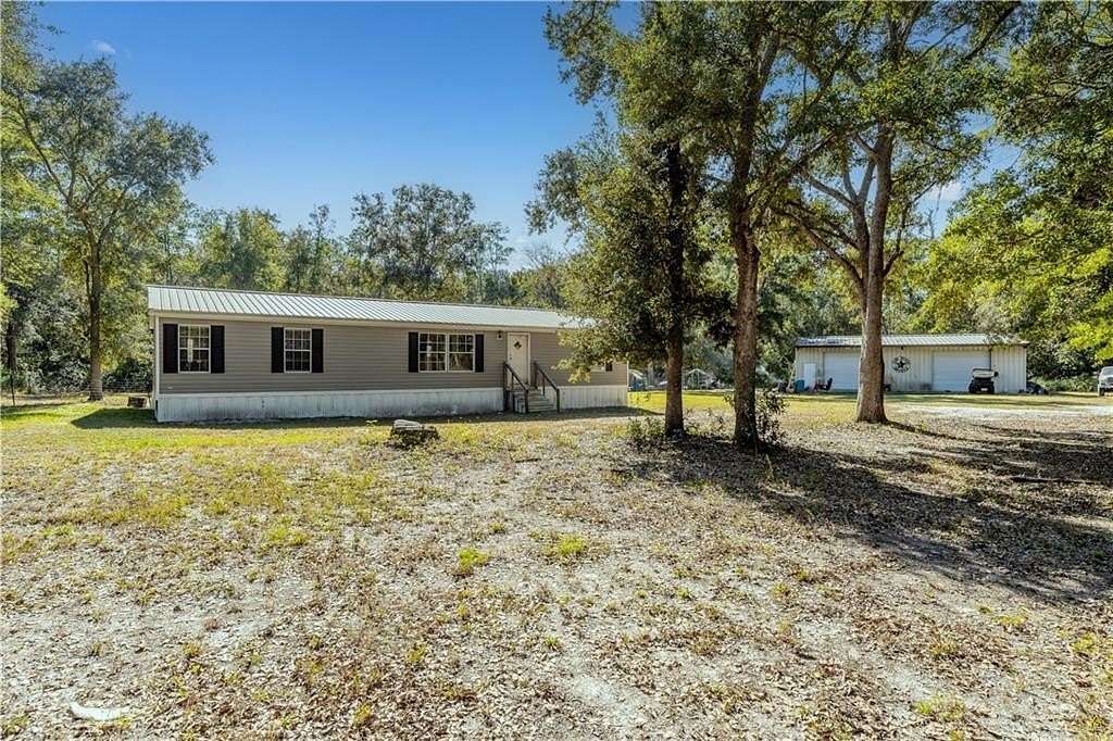 2.78 Acres of Residential Land with Home for Sale in Nahunta, Georgia
