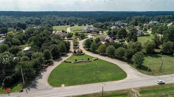 0.99 Acres of Residential Land for Sale in Marshall, Texas