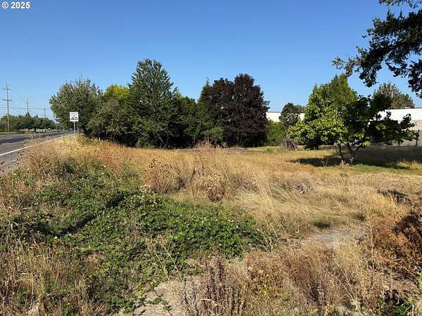 0.95 Acres of Mixed-Use Land for Sale in Portland, Oregon