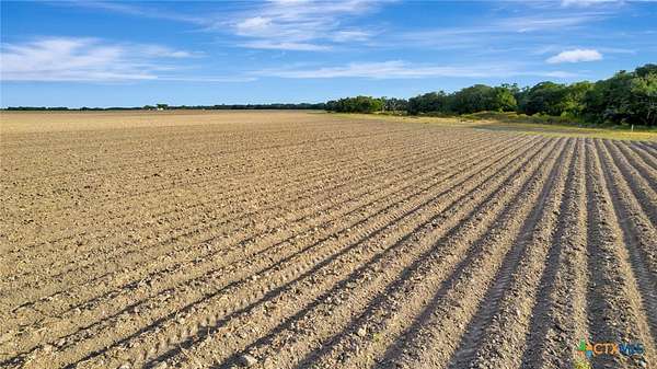 1,275 Acres of Agricultural Land for Sale in Edna, Texas