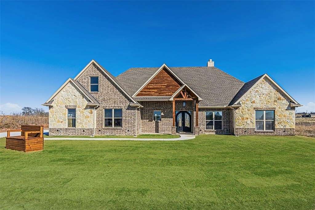 2 Acres of Land with Home for Sale in Decatur, Texas