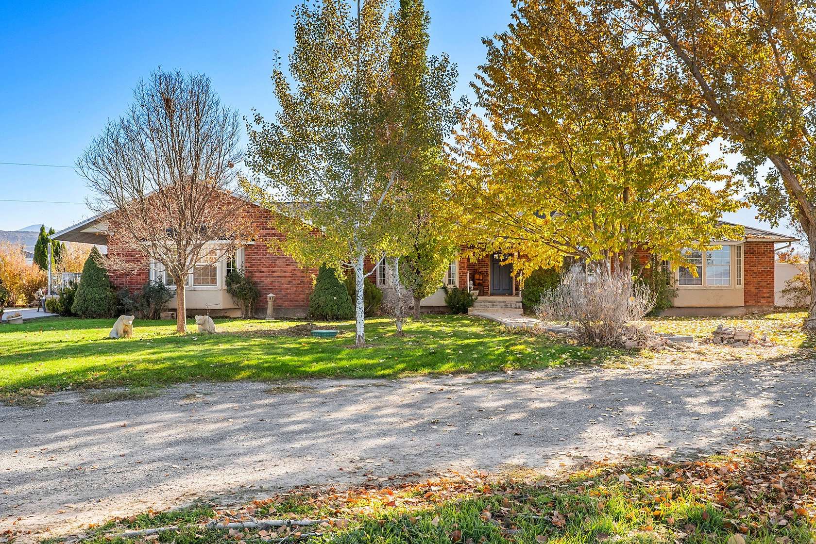 12 Acres of Land with Home for Sale in Genola, Utah