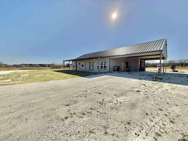 7.5 Acres of Land with Home for Sale in Murchison, Texas