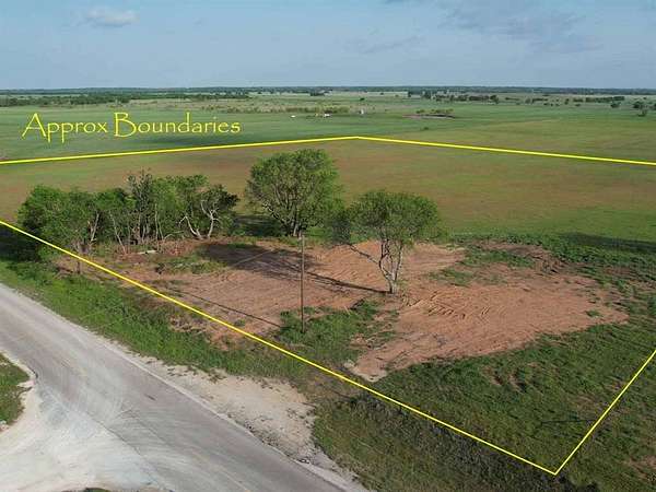 12.1 Acres of Land for Sale in Nocona, Texas