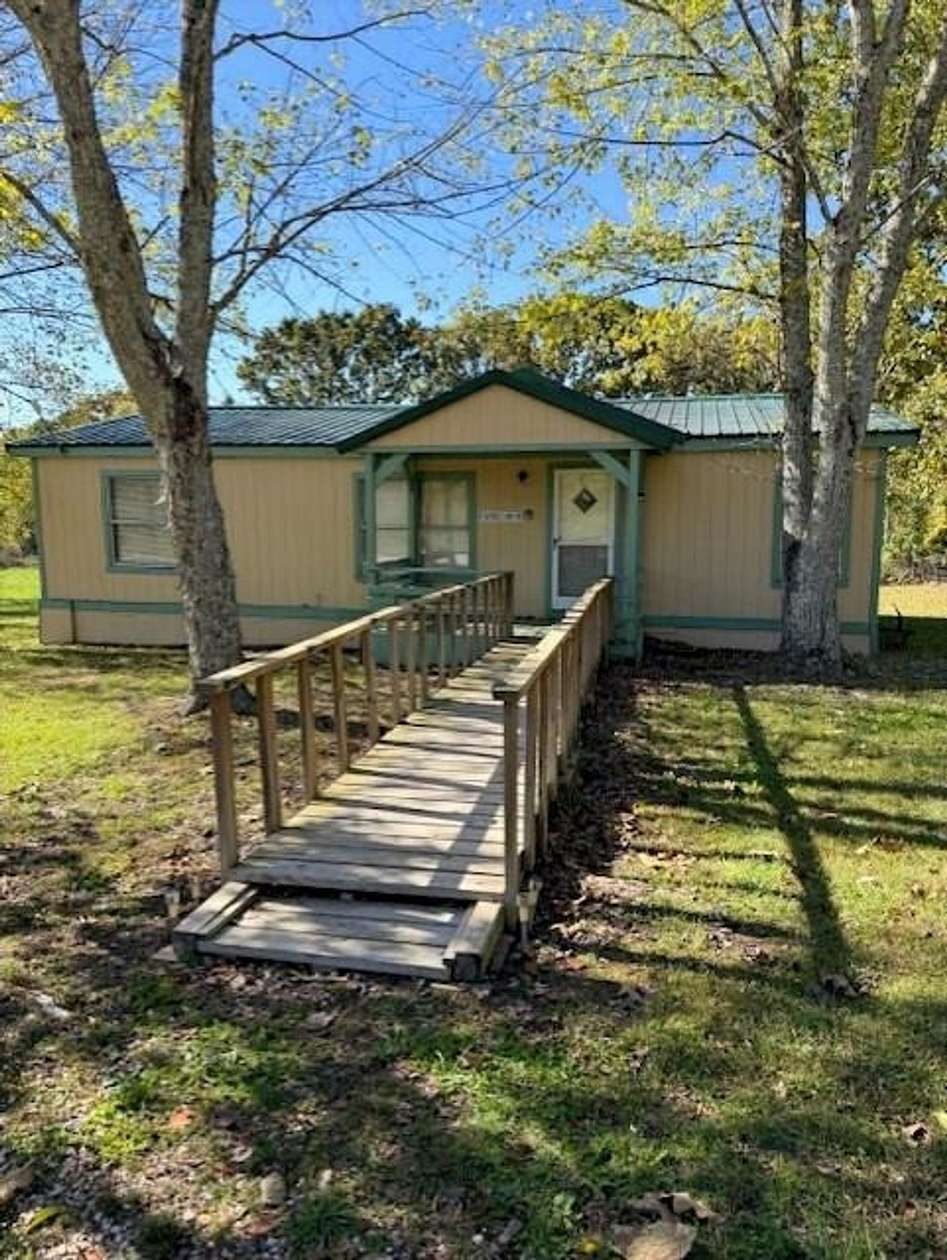 1.6 Acres of Residential Land with Home for Sale in Van Buren, Missouri