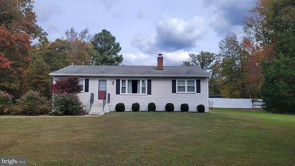 4.28 Acres of Residential Land with Home for Lease in Charlotte Hall, Maryland