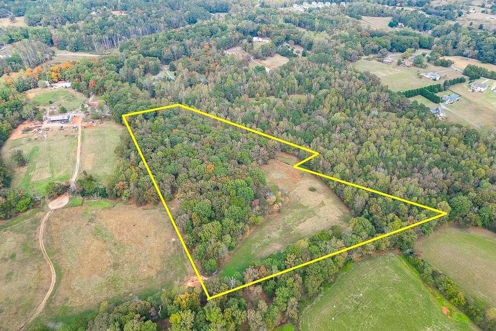 16 Acres of Recreational Land & Farm for Sale in Cumming, Georgia