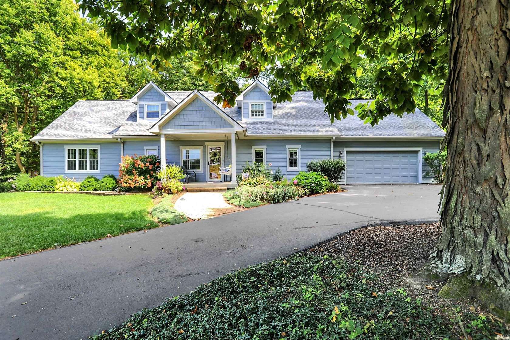 2 Acres of Residential Land with Home for Sale in Bargersville, Indiana