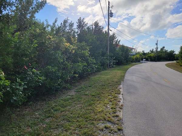 Residential Land for Sale in Duck Key, Florida