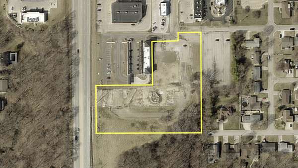 4 Acres of Commercial Land for Sale in Peru, Illinois