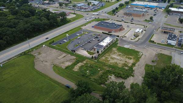 4 Acres of Commercial Land for Sale in Peru, Illinois