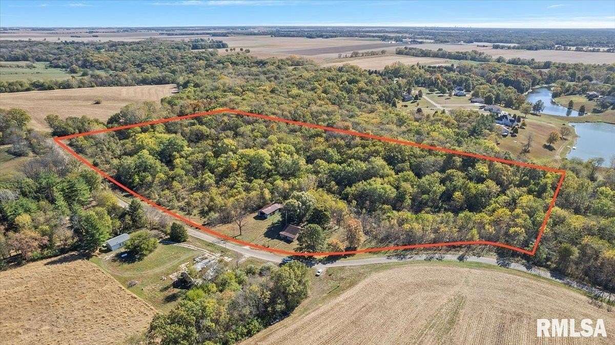 26 Acres of Improved Recreational Land for Sale in Petersburg, Illinois