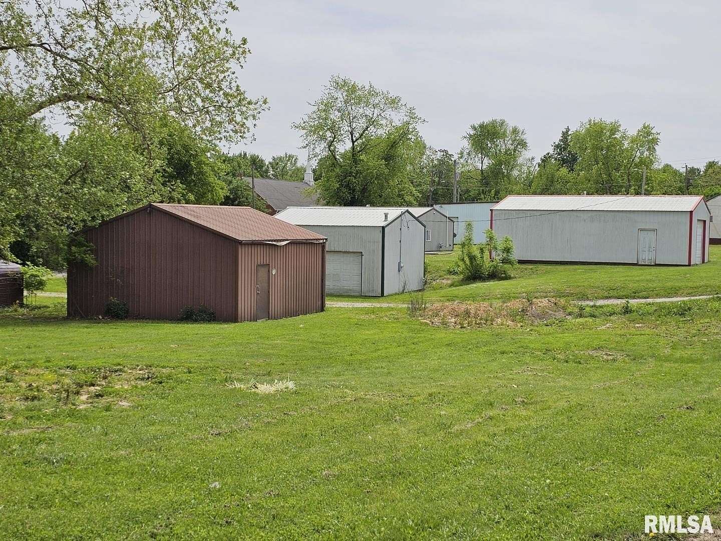 0.17 Acres of Mixed-Use Land for Sale in Mount Vernon, Illinois