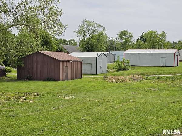 0.17 Acres of Mixed-Use Land for Sale in Mount Vernon, Illinois