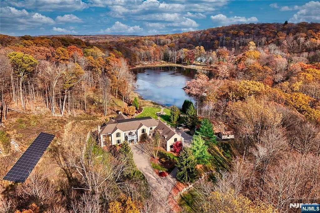 14.7 Acres of Land with Home for Sale in Sparta, New Jersey