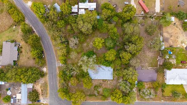 1 Acre of Improved Residential Land for Sale in San Antonio, Texas