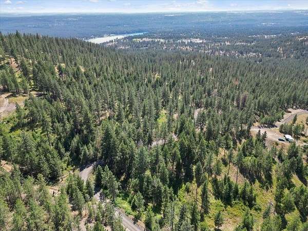 5 Acres of Residential Land for Sale in Deer Park, Washington