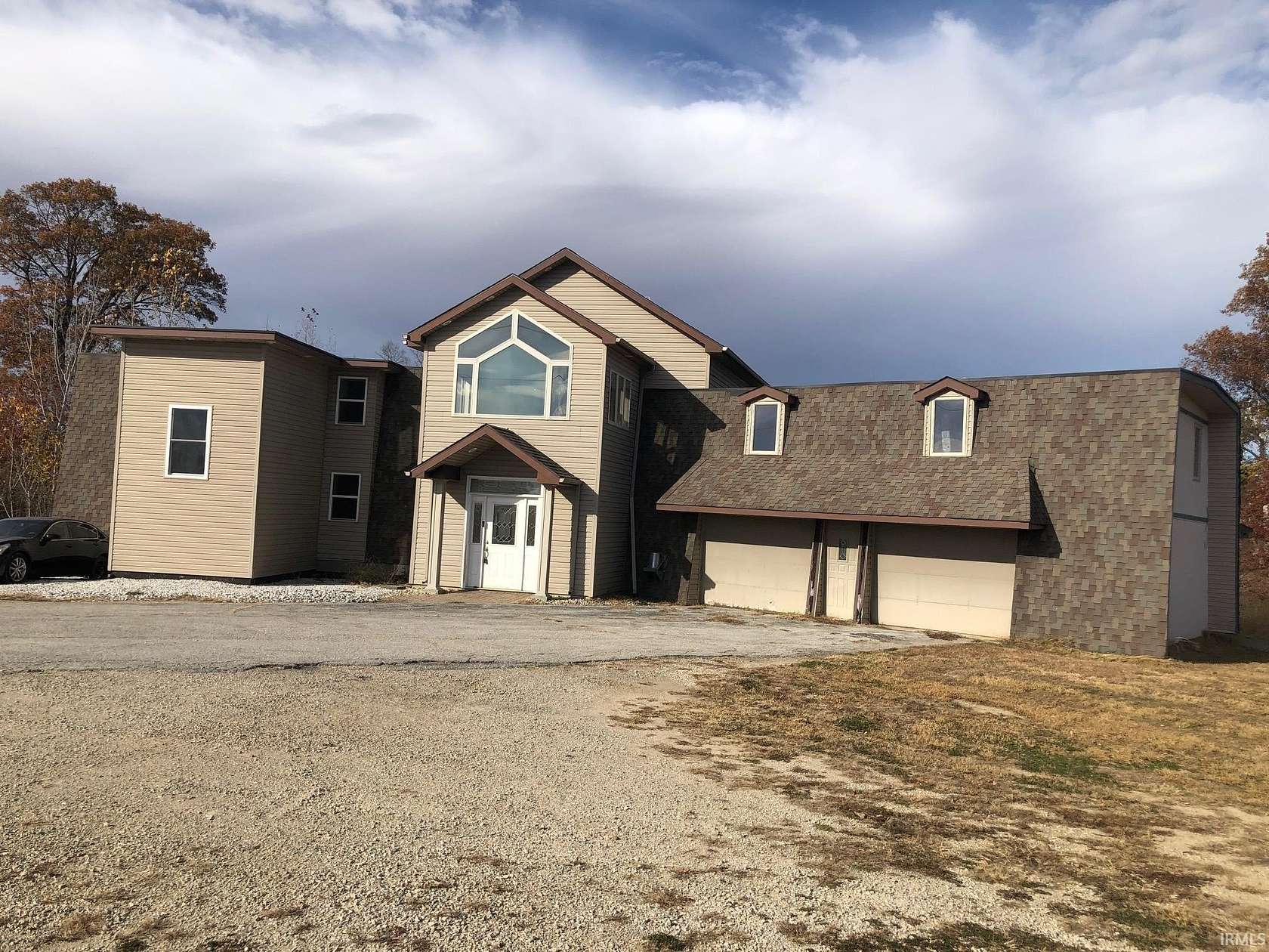 6.72 Acres of Residential Land with Home for Sale in Huntington, Indiana