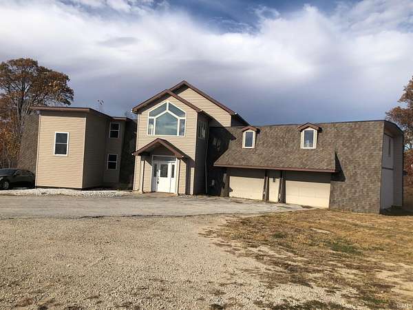 6.72 Acres of Residential Land with Home for Sale in Huntington, Indiana