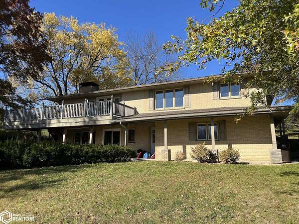 18 Acres of Land with Home for Sale in Osceola, Iowa