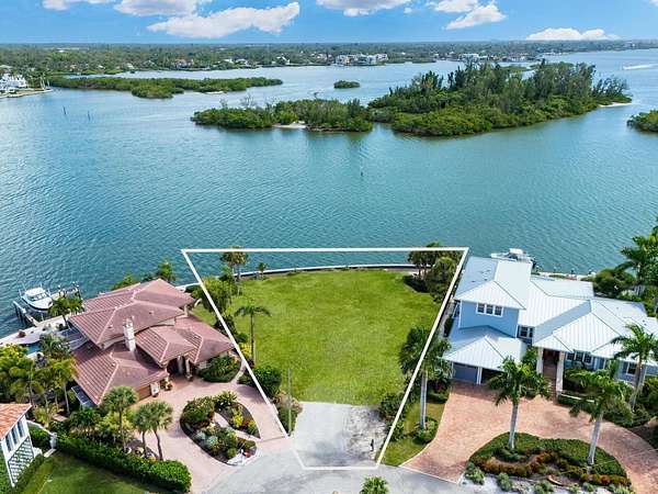 0.26 Acres of Residential Land for Sale in Sarasota, Florida