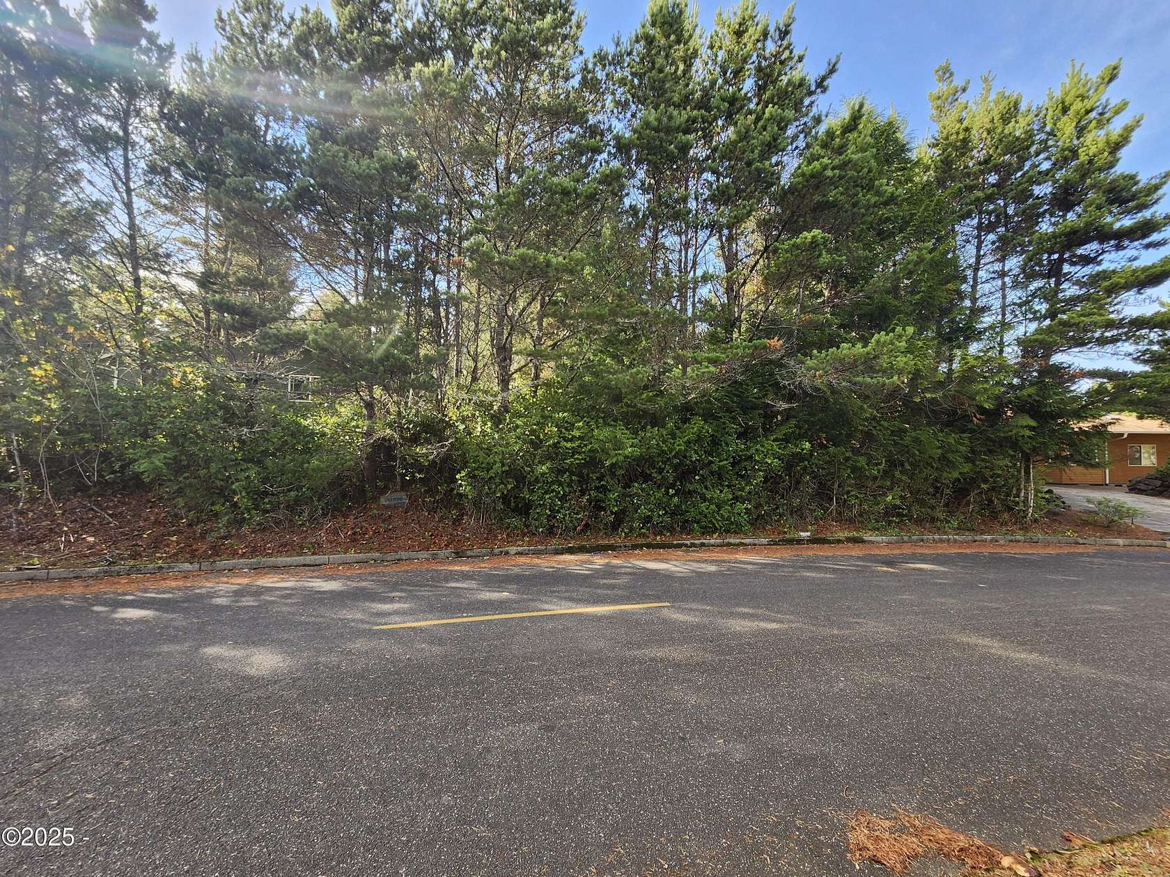 0.2 Acres of Residential Land for Sale in Waldport, Oregon