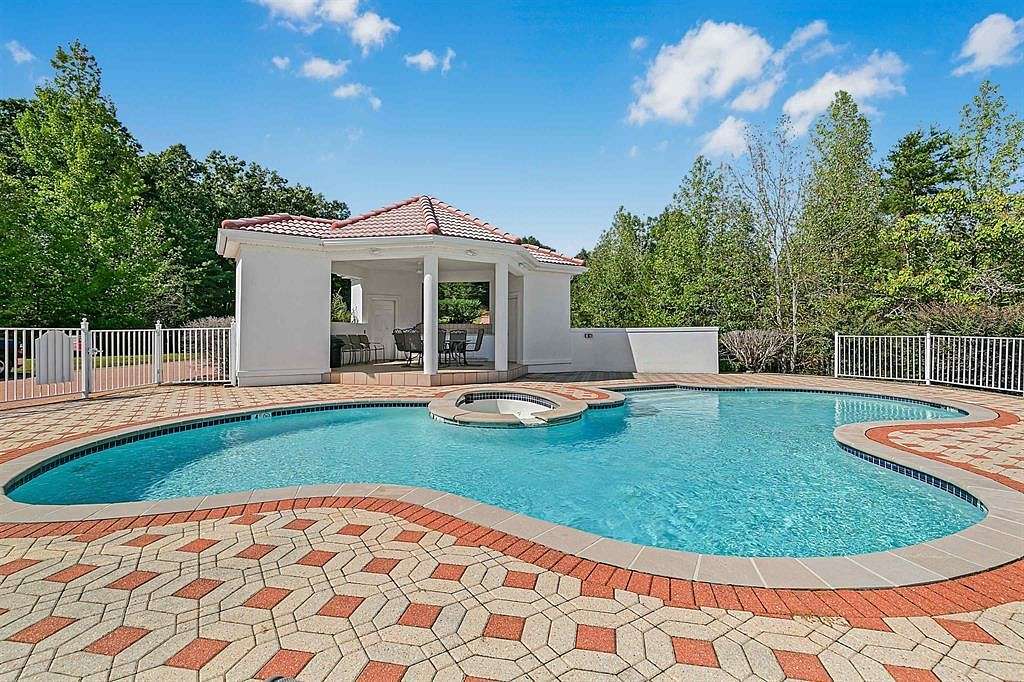 0.19 Acres of Residential Land for Sale in Savannah, Tennessee