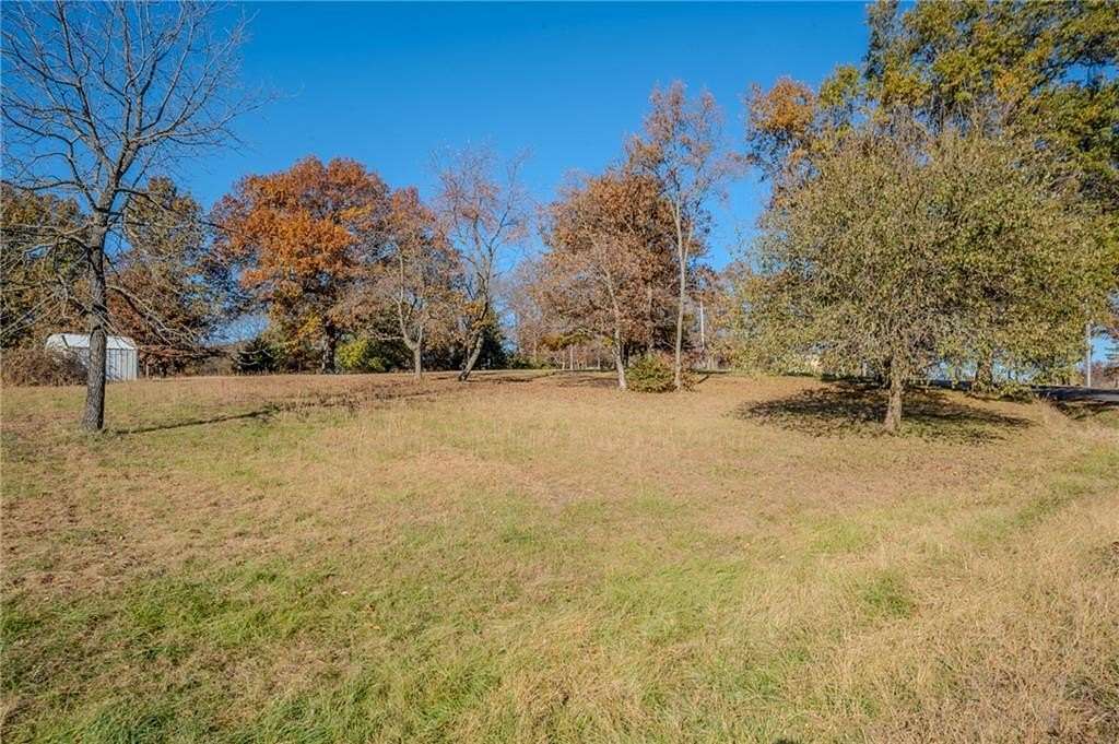 0.93 Acres of Residential Land for Sale in Gallatin, Missouri
