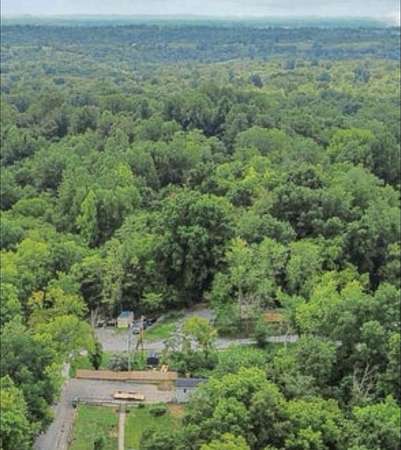 1 Acre of Residential Land for Sale in Lexington, Kentucky