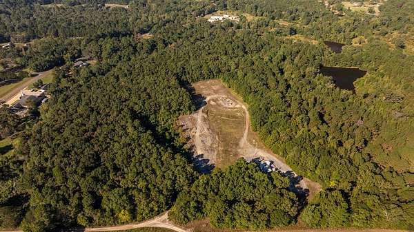 18 Acres of Land for Sale in Gary, Texas