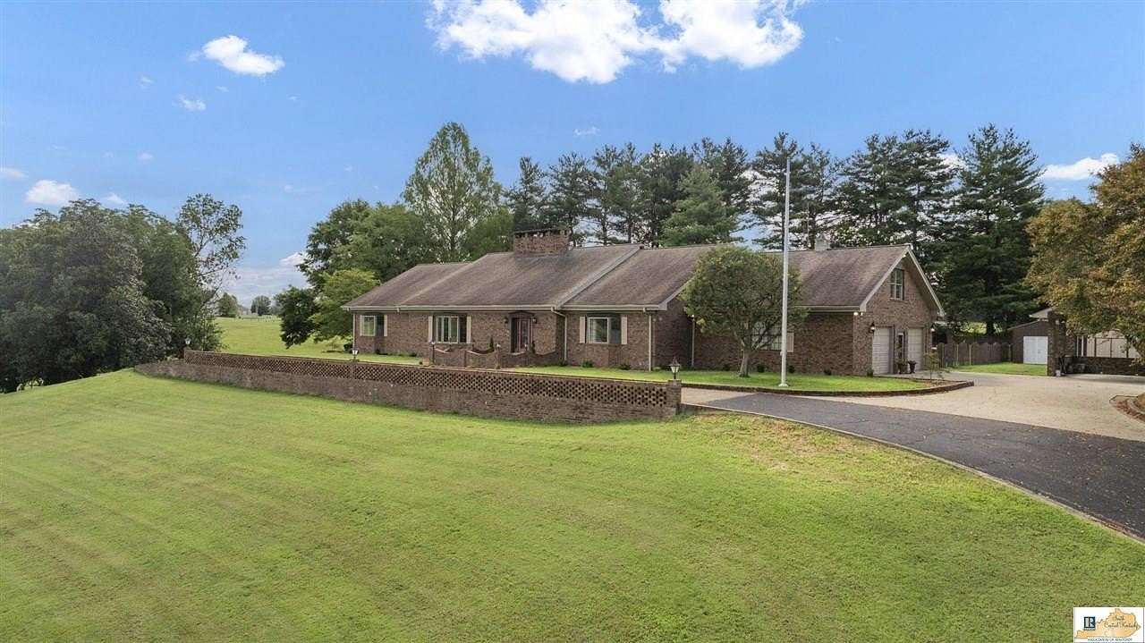 6.2 Acres of Residential Land with Home for Sale in Glasgow, Kentucky