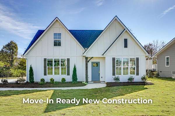 1.54 Acres of Residential Land with Home for Sale in Chattanooga, Tennessee