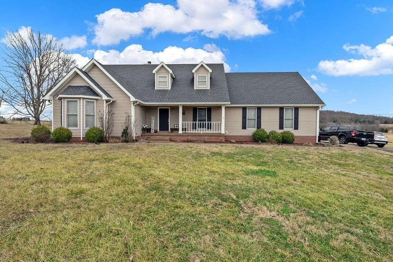 4 Acres of Residential Land with Home for Sale in Rockfield, Kentucky