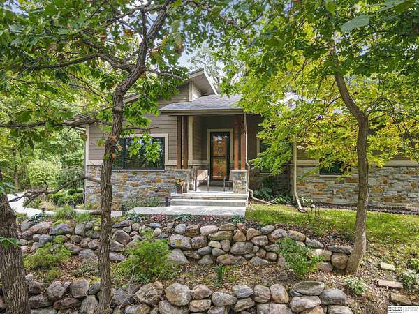 5 Acres of Residential Land with Home for Sale in Fort Calhoun, Nebraska