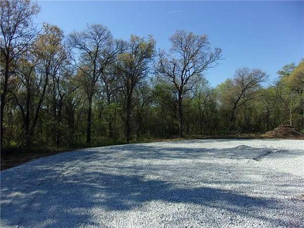 1 Acre of Residential Land for Sale in Shawnee, Oklahoma
