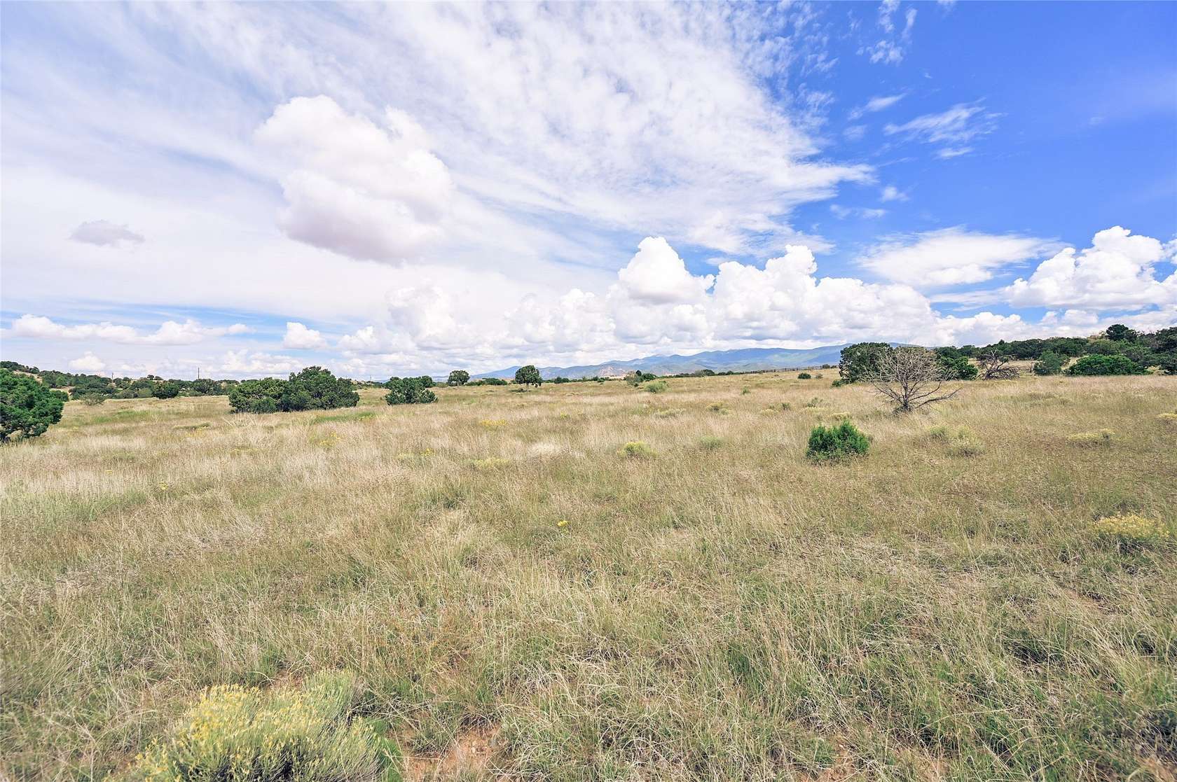 2.5 Acres of Land for Sale in Santa Fe, New Mexico