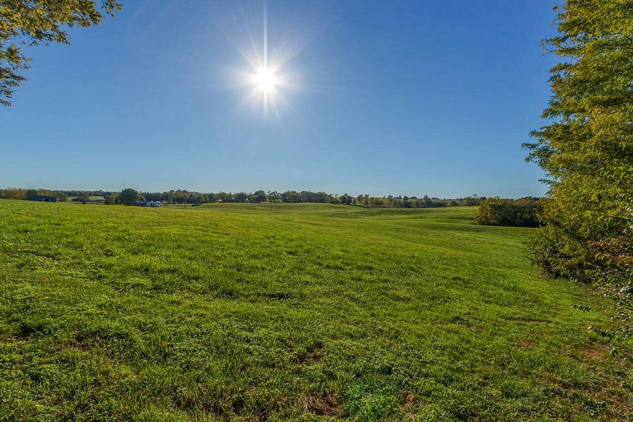 10.5 Acres of Land for Sale in Versailles, Kentucky