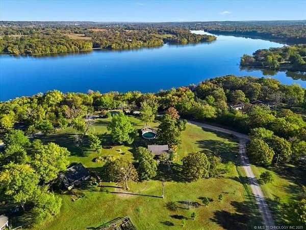 1.66 Acres of Residential Land with Home for Sale in Claremore, Oklahoma
