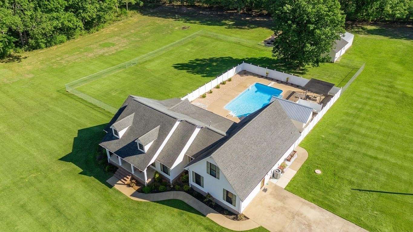 2.6 Acres of Land with Home for Sale in Savannah, Tennessee