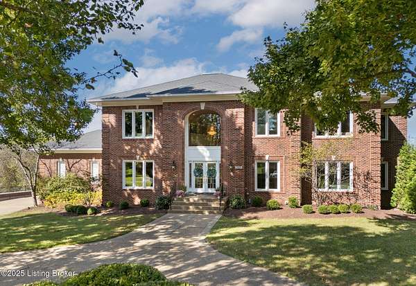 2.39 Acres of Residential Land with Home for Sale in Prospect, Kentucky