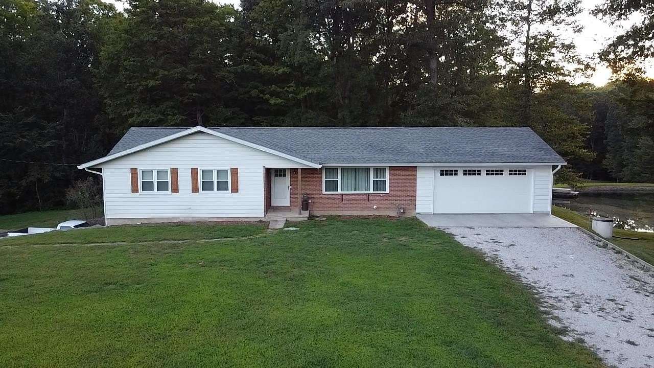 2.22 Acres of Residential Land with Home for Sale in Batesville, Indiana