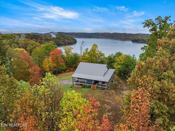 3 Acres of Residential Land with Home for Sale in Spring City, Tennessee