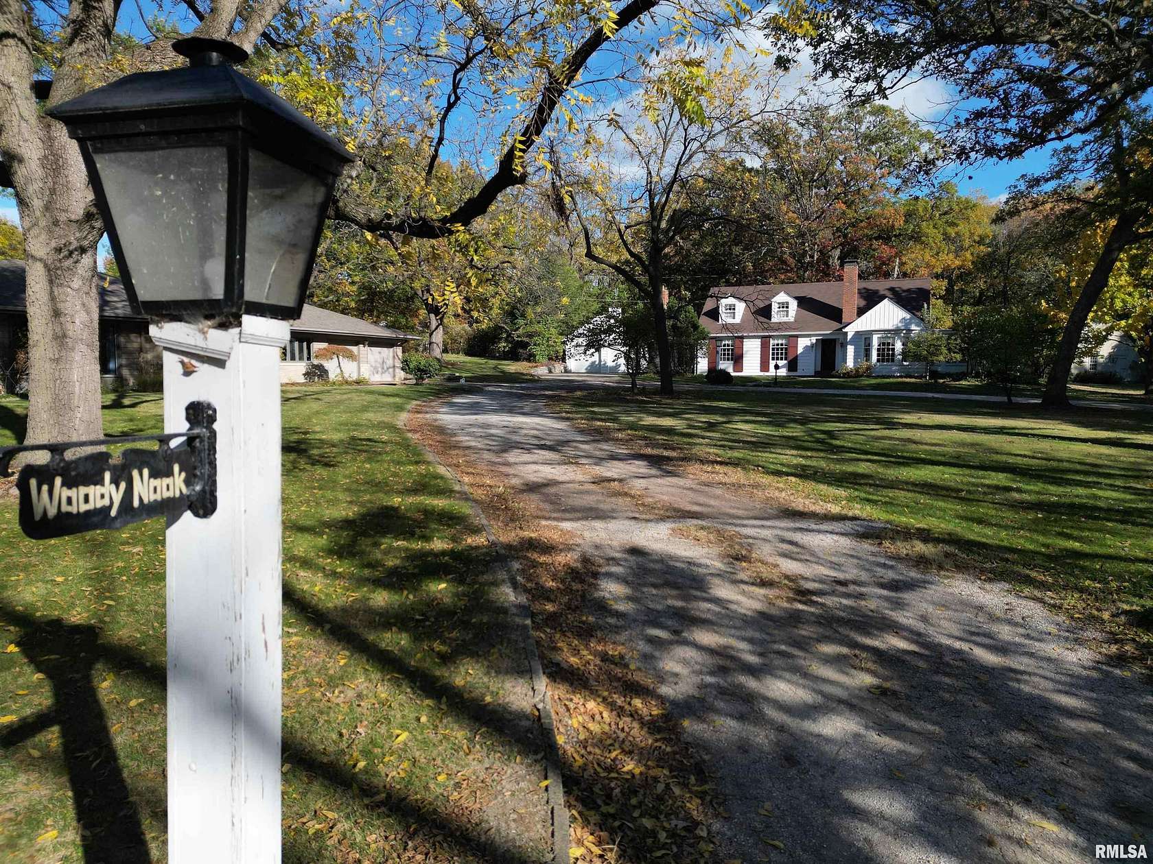 1.63 Acres of Residential Land with Home for Sale in Peoria, Illinois