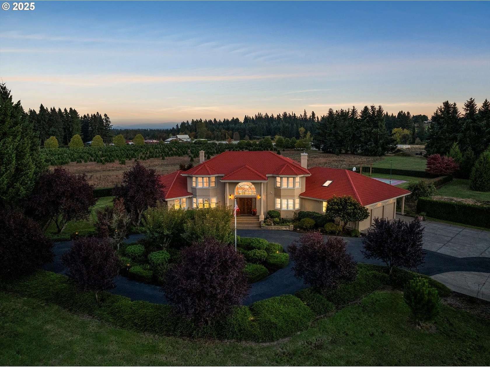 16.2 Acres of Land with Home for Sale in Sherwood, Oregon