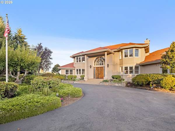 16.2 Acres of Land with Home for Sale in Sherwood, Oregon