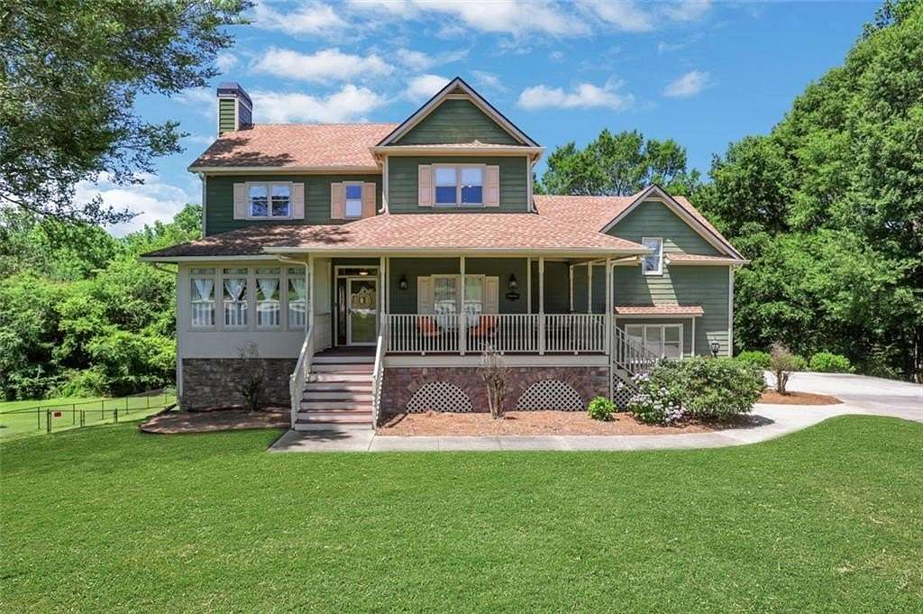 2 Acres of Residential Land with Home for Sale in Loganville, Georgia