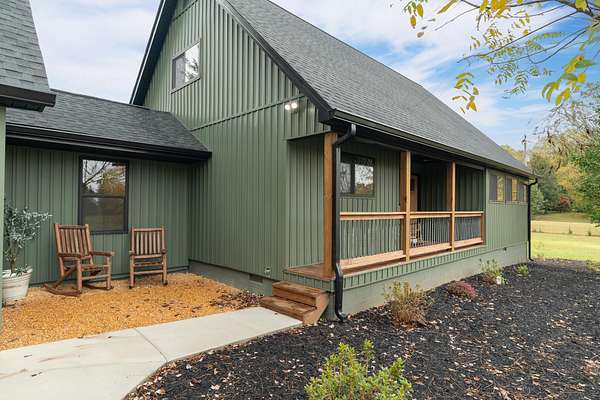 1 Acre of Residential Land with Home for Sale in Englewood, Tennessee