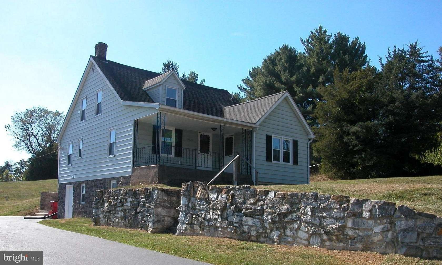 1.9 Acres of Residential Land with Home for Lease in Williamsport, Maryland