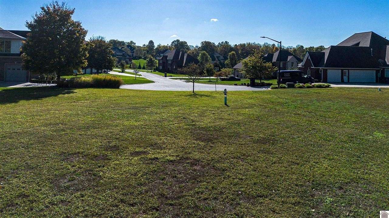 0.97 Acres of Residential Land for Sale in Paducah, Kentucky