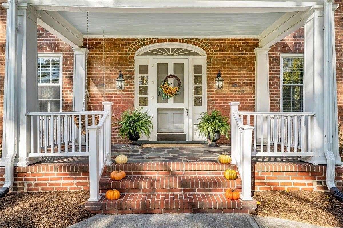 2.16 Acres of Residential Land with Home for Sale in Christiansburg, Virginia